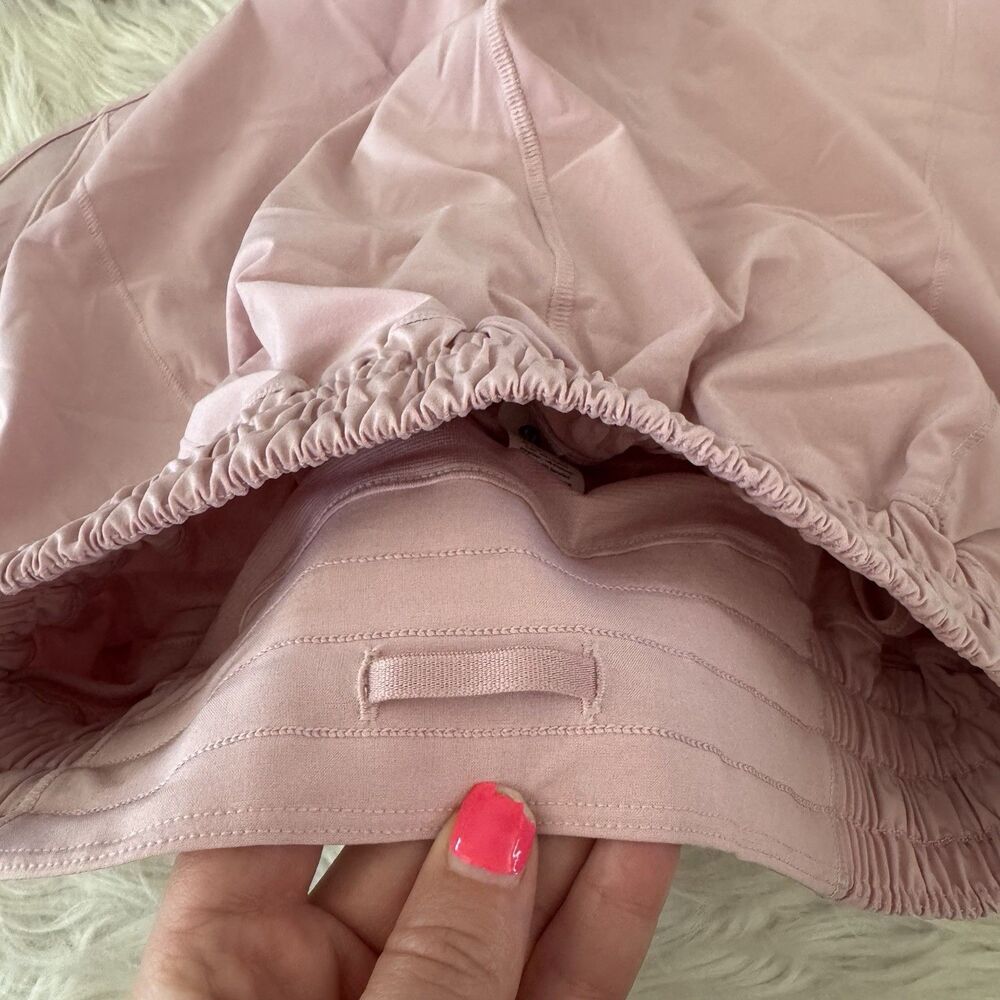 Lululemon Hotty Hot High Rise Shorts Women’s Size 4 Pink Haze 4” Lined Run NWT - Picture 8 of 12